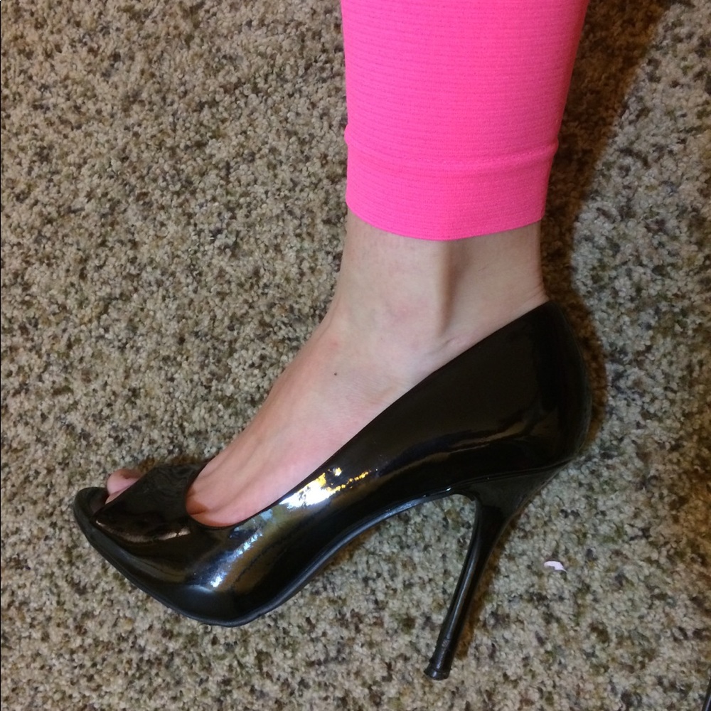 Peep toe Heels